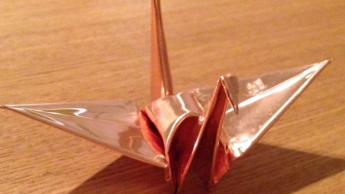 銅板で作成した折鶴